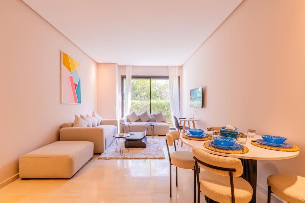 The Cozy Jewel - Ain Diab, *
